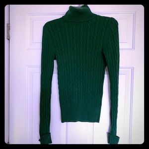 Pretty emerald green turtleneck sweater. Size S.
